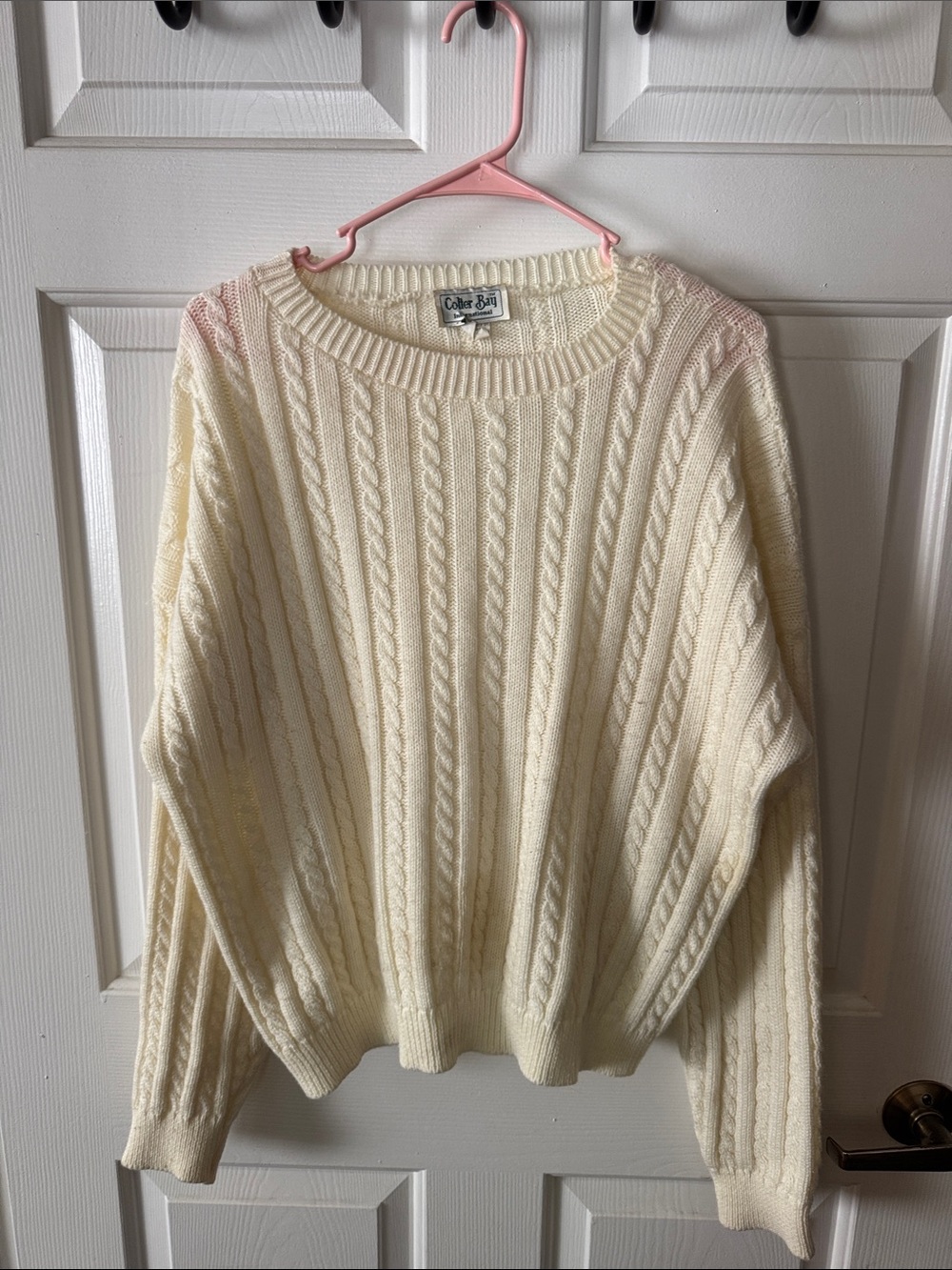 Colter Bay Cable Knit Cream Sweater Medium